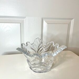 Elegant Clear Glass Leaf Bowl